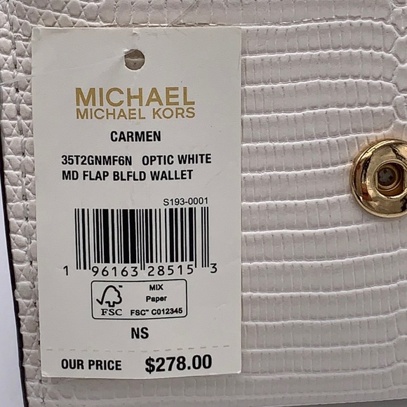 MICHAEL KORS
Carmen Medium Flap Belted Satchel & Medium Flap Bifold Wallet - Picture 16 of 16